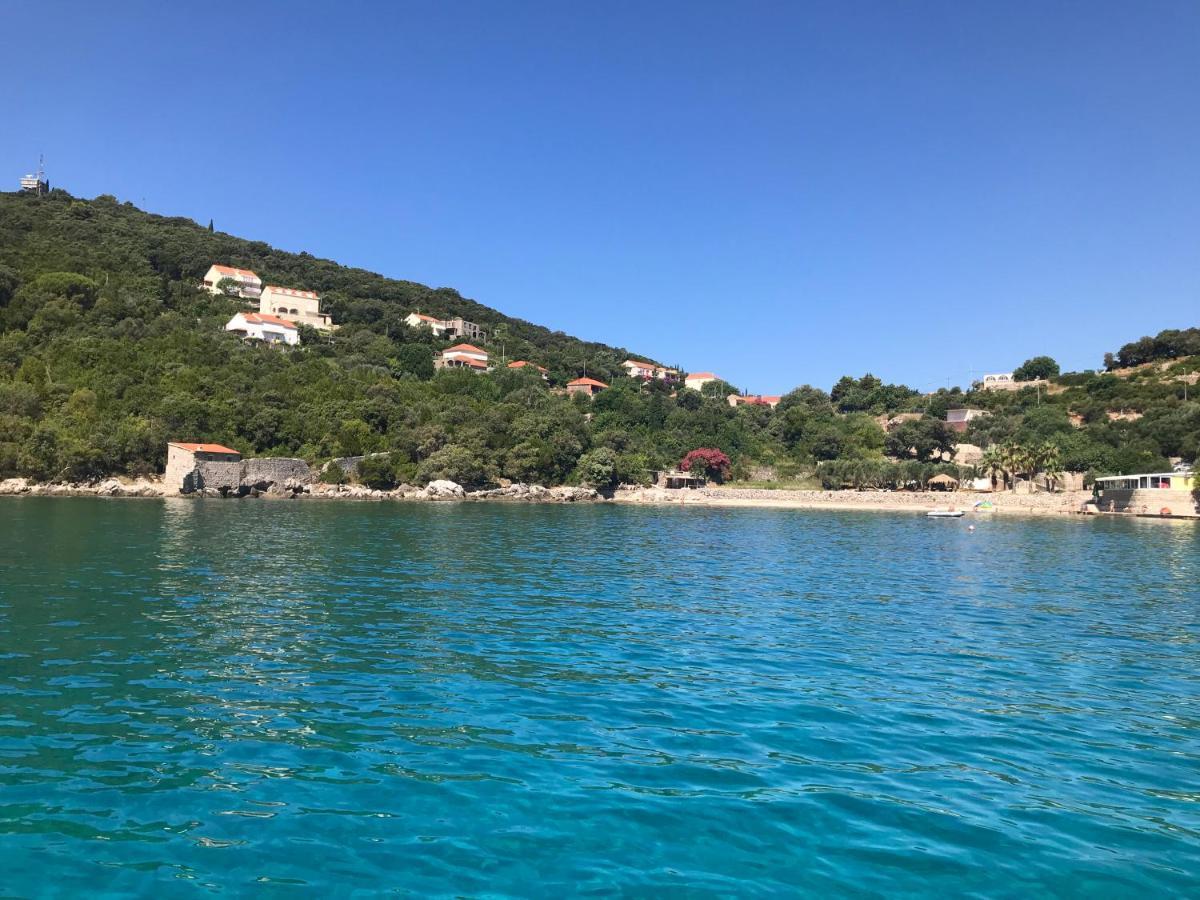 Apartment Levanat Molunat Luaran gambar