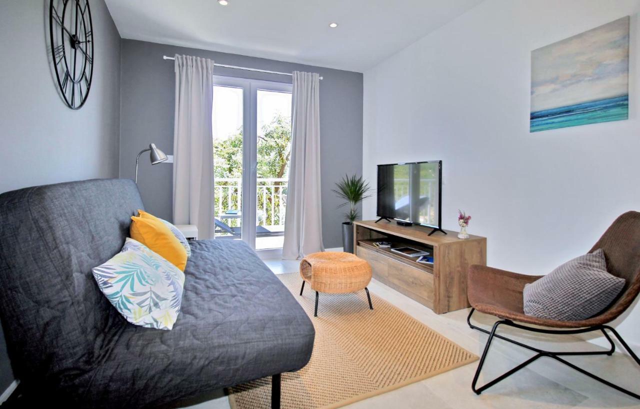 Apartment Levanat Molunat Luaran gambar