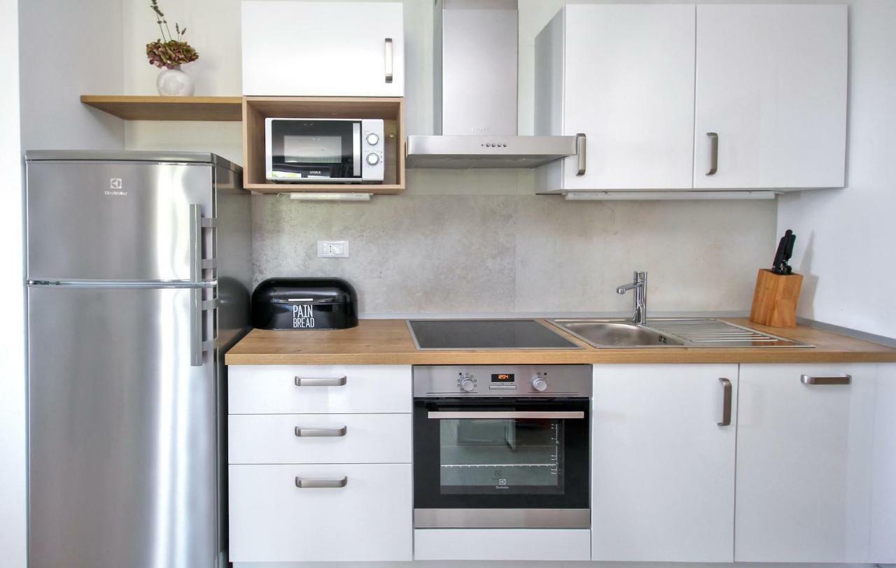 Apartment Levanat Molunat Luaran gambar