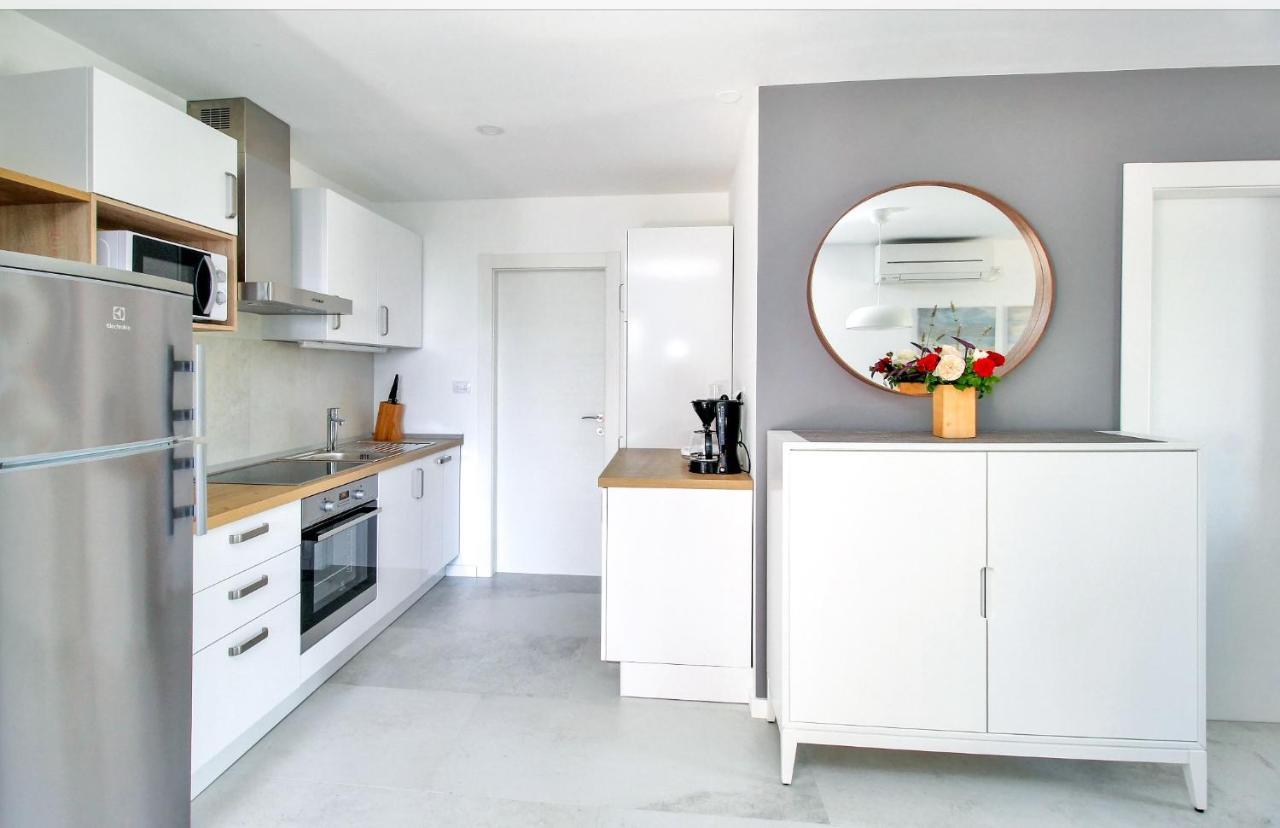 Apartment Levanat Molunat Luaran gambar