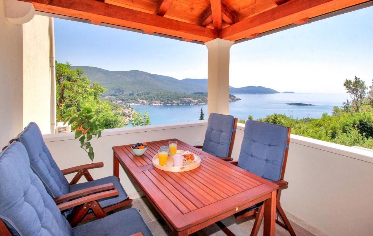 Apartment Levanat Molunat Luaran gambar